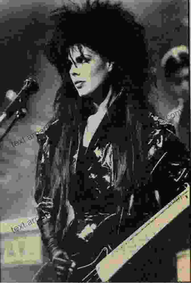 Patricia Morrison Performing Live With The Sisters Of Mercy Yours Cruelly Elvira: Memoirs Of The Mistress Of The Dark